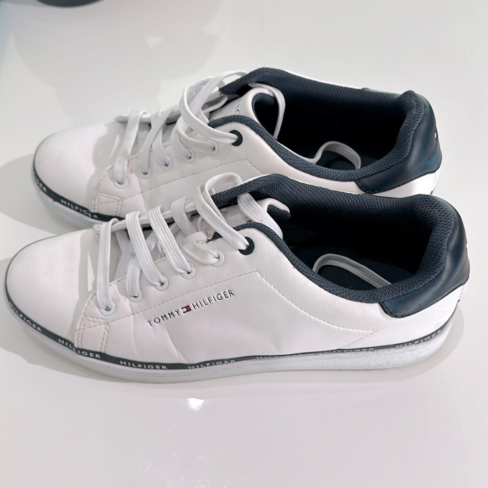 Tommy Hilfiger men’s trainers white size 9 1/2